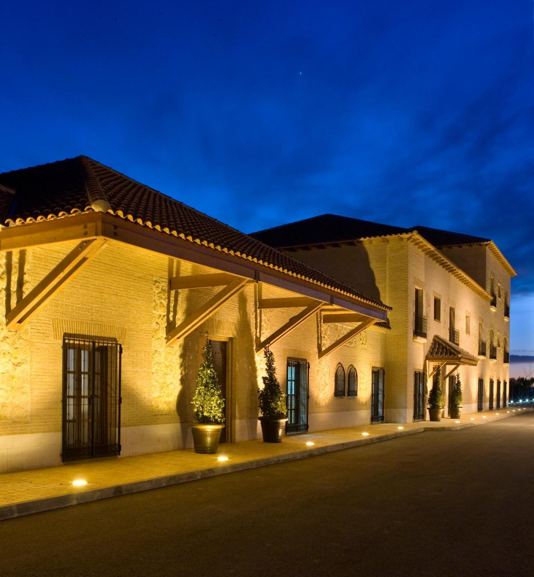 Argamasilla de Alba Bodegas Hacienda Albaeゲストハウス エクステリア 写真